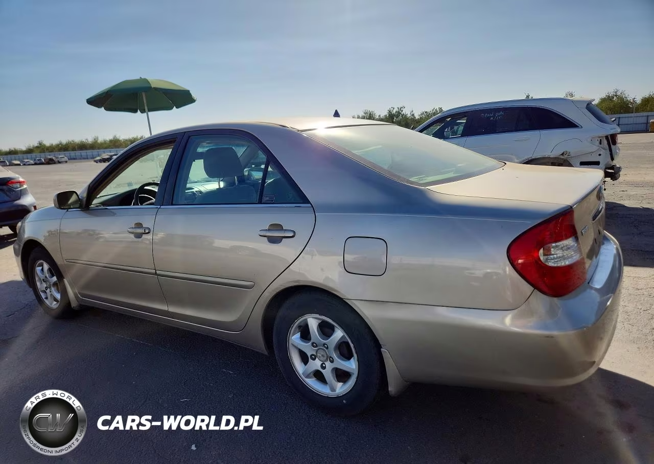 2002 Toyota Camry Le VIN:4T1BE30K62U025862 - 2