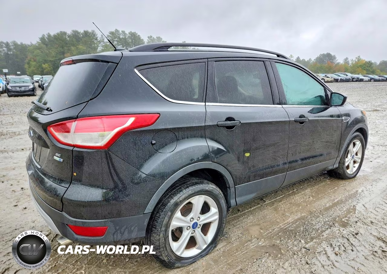 2015 Ford Escape Se VIN:1FMCU9GXXFUB86670 - 3