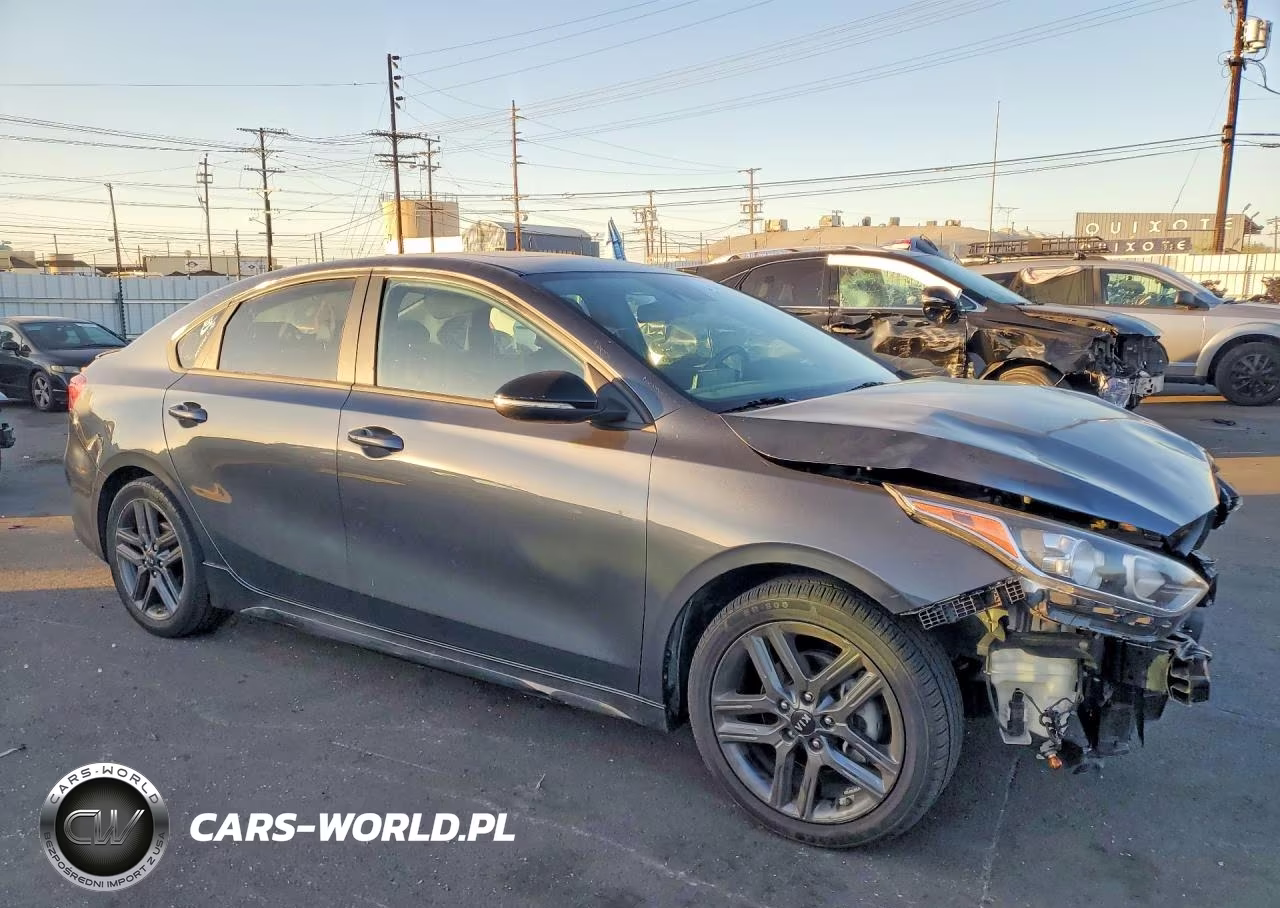 2020 Kia Forte Gt Line VIN:3KPF34AD4LE228783 - 4