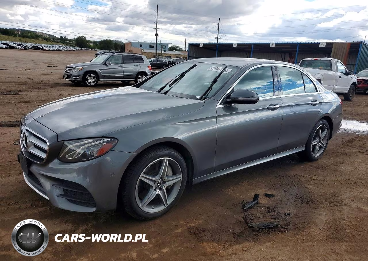 2019 Mercedes-Benz E 300 – zdjęcie 1 z 12