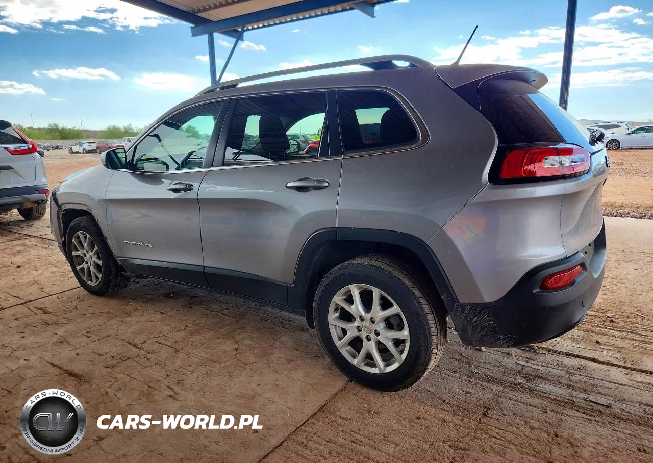 2016 Jeep Cherokee Latitude VIN:1C4PJLCB2GW216398 - 2