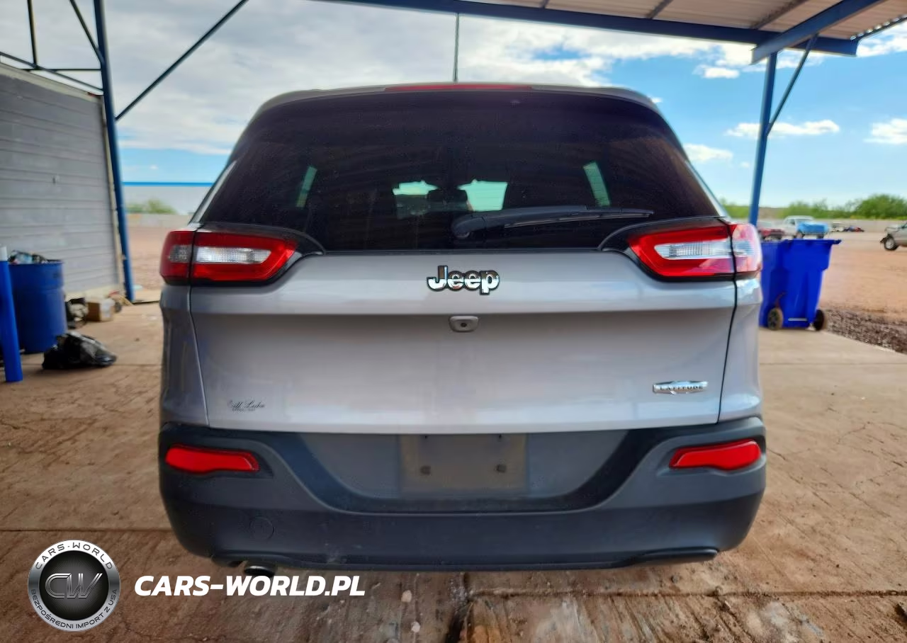 2016 Jeep Cherokee Latitude VIN:1C4PJLCB2GW216398 - 6