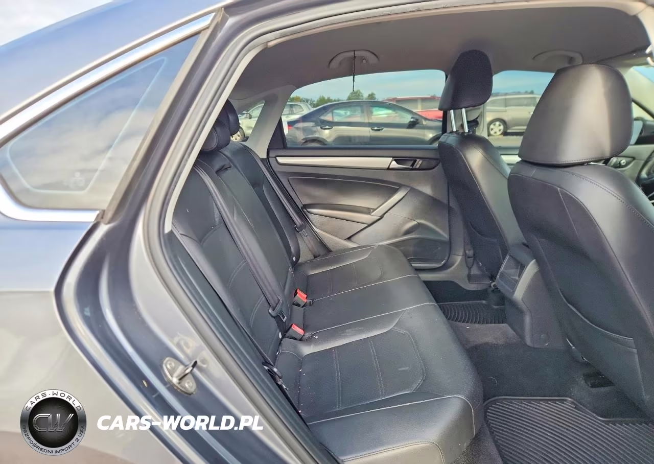 2014 Volkswagen Passat S VIN:1VWAT7A30EC043785 - 10
