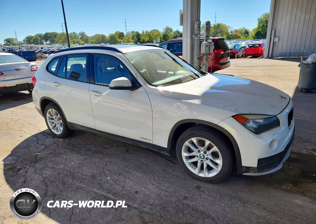 2015 BMW X1 xDrive28I VIN:WBAVL1C51FVY25449 - 4
