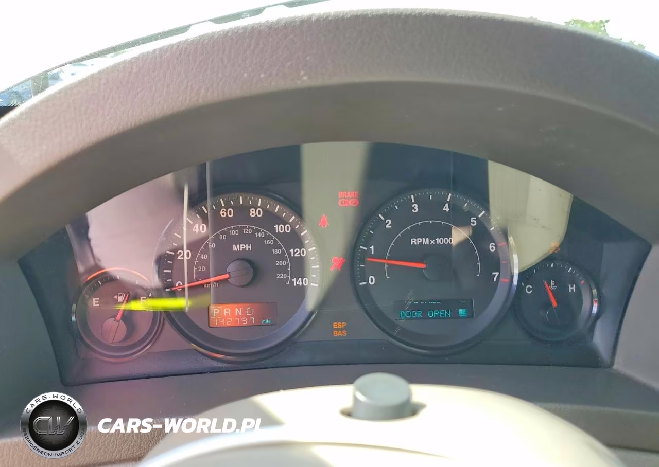 2006 Jeep Grand Cherokee Laredo VIN:1J4GR48K06C100862 - 9