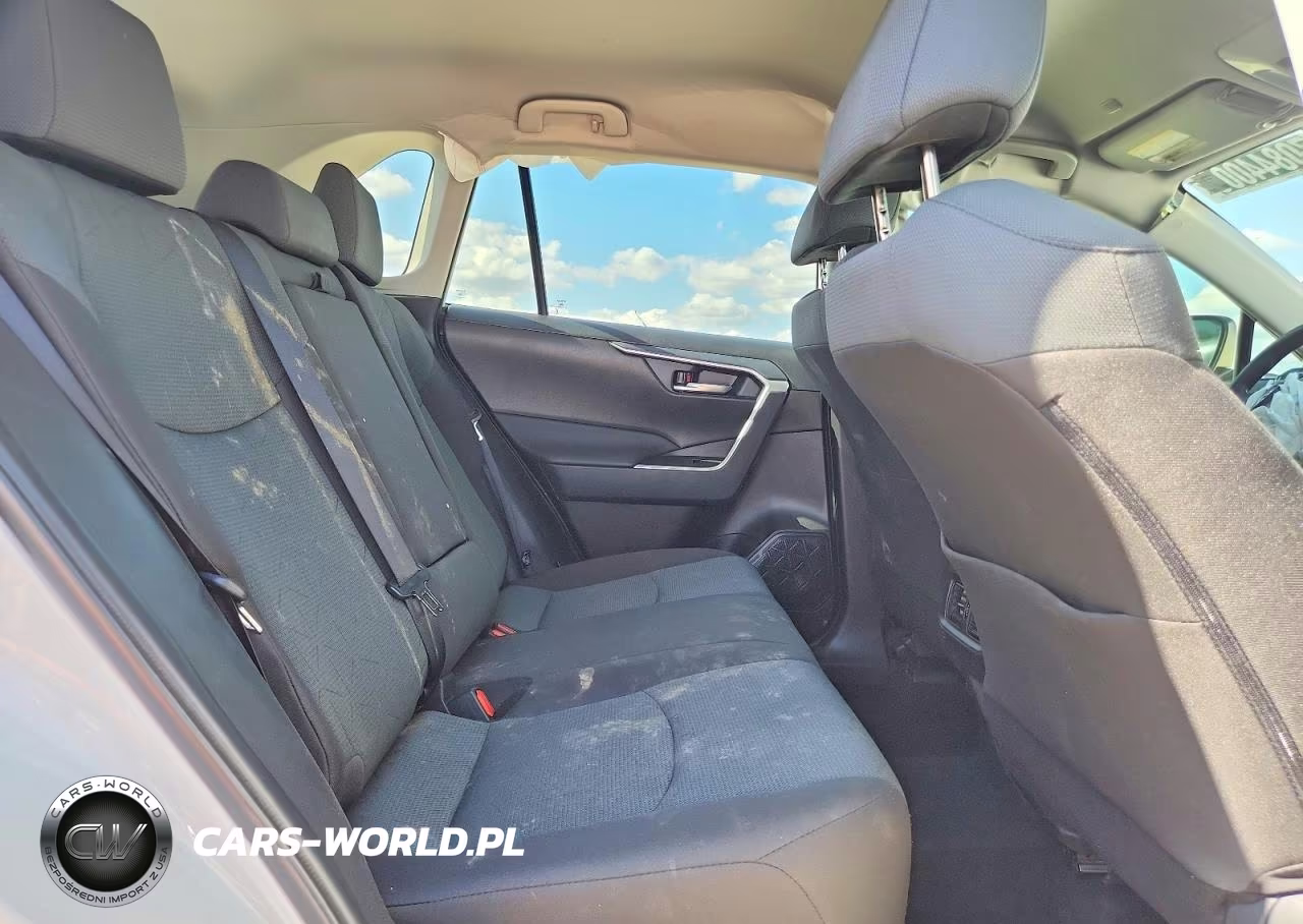 2025 Toyota Rav4 Xle VIN:2T3W1RFV6SW385691 - 11
