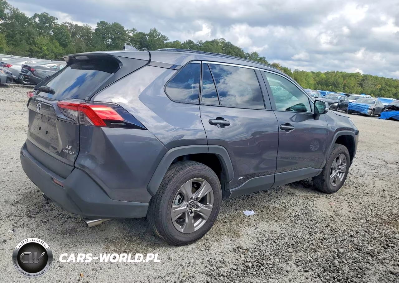 2024 Toyota Rav4 Le VIN:4T3MWRFV1RU120924 - 3