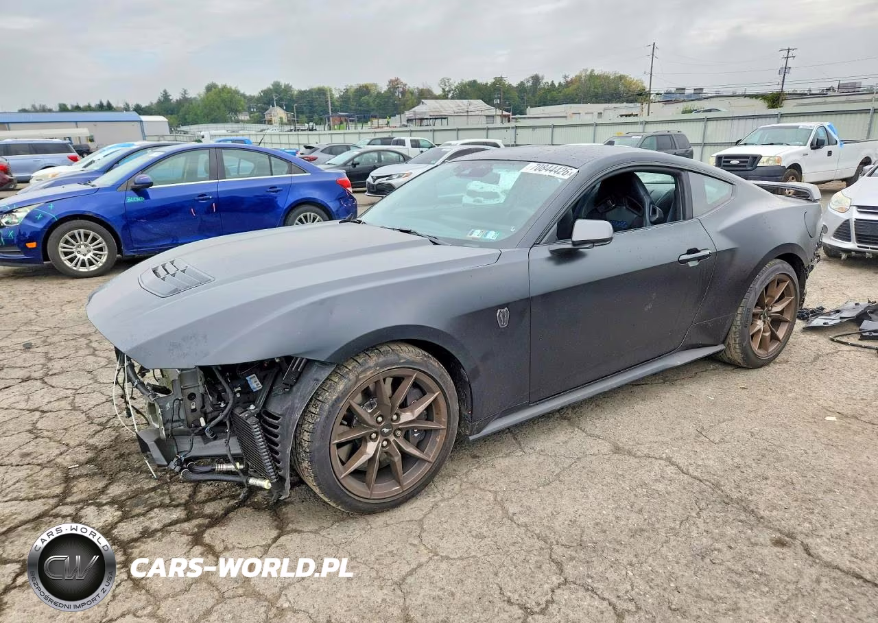 2025 Ford Mustang Dark Horse – zdjęcie 1 z 13