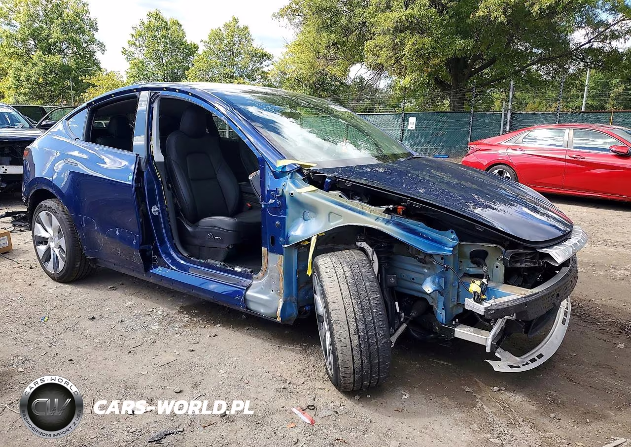 2021 Tesla Model Y VIN:5YJYGDEE0MF146187 - 4