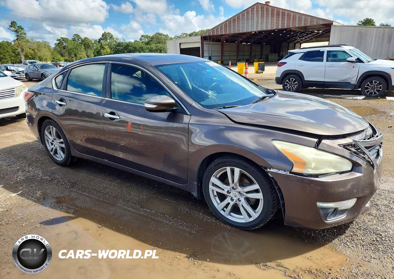 2015 Nissan Altima 3.5 S VIN:1N4BL3AP2FC292731 - 4