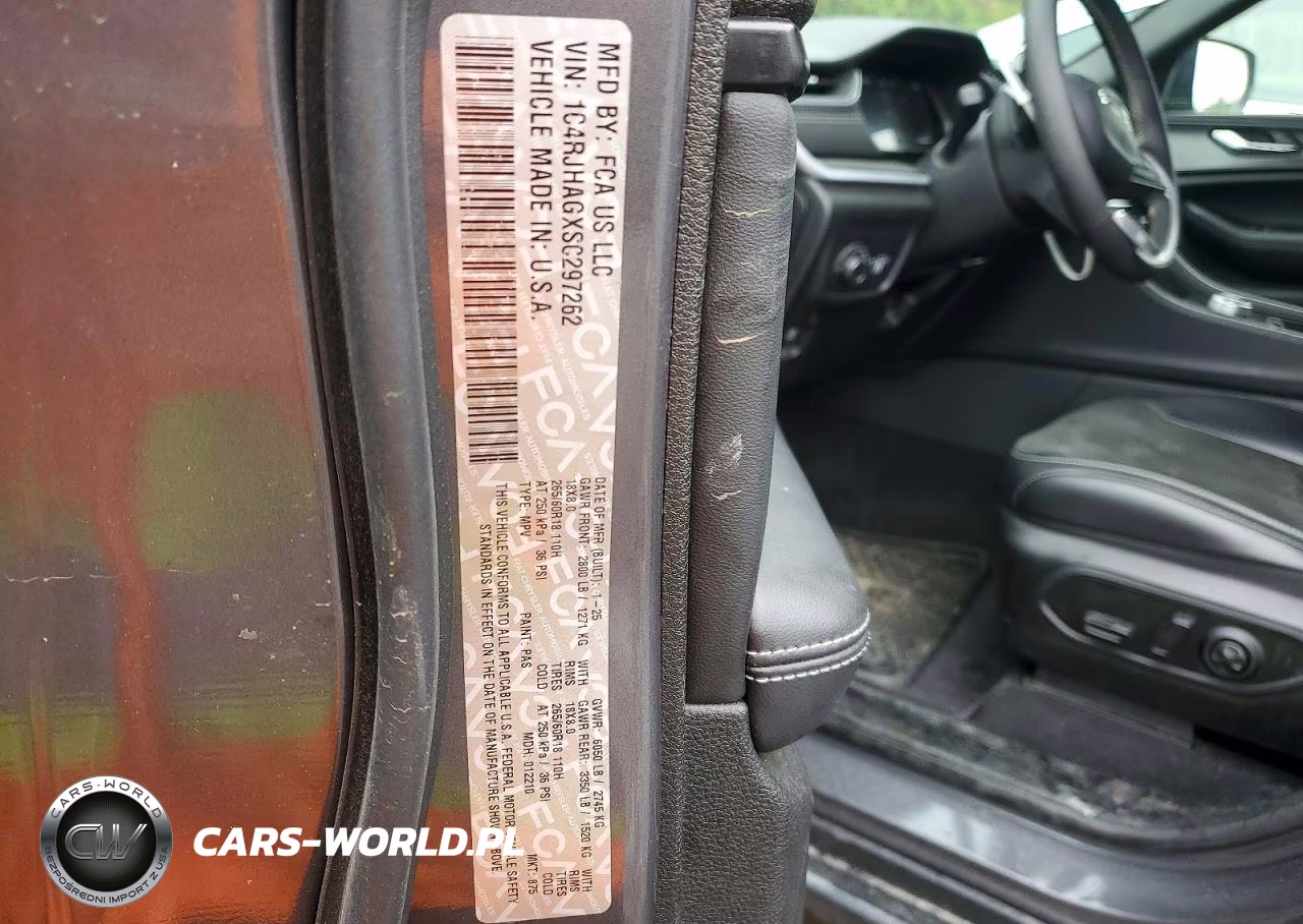 2025 Jeep Grand Cherokee Laredo VIN:1C4RJHAGXSC297262 - 13