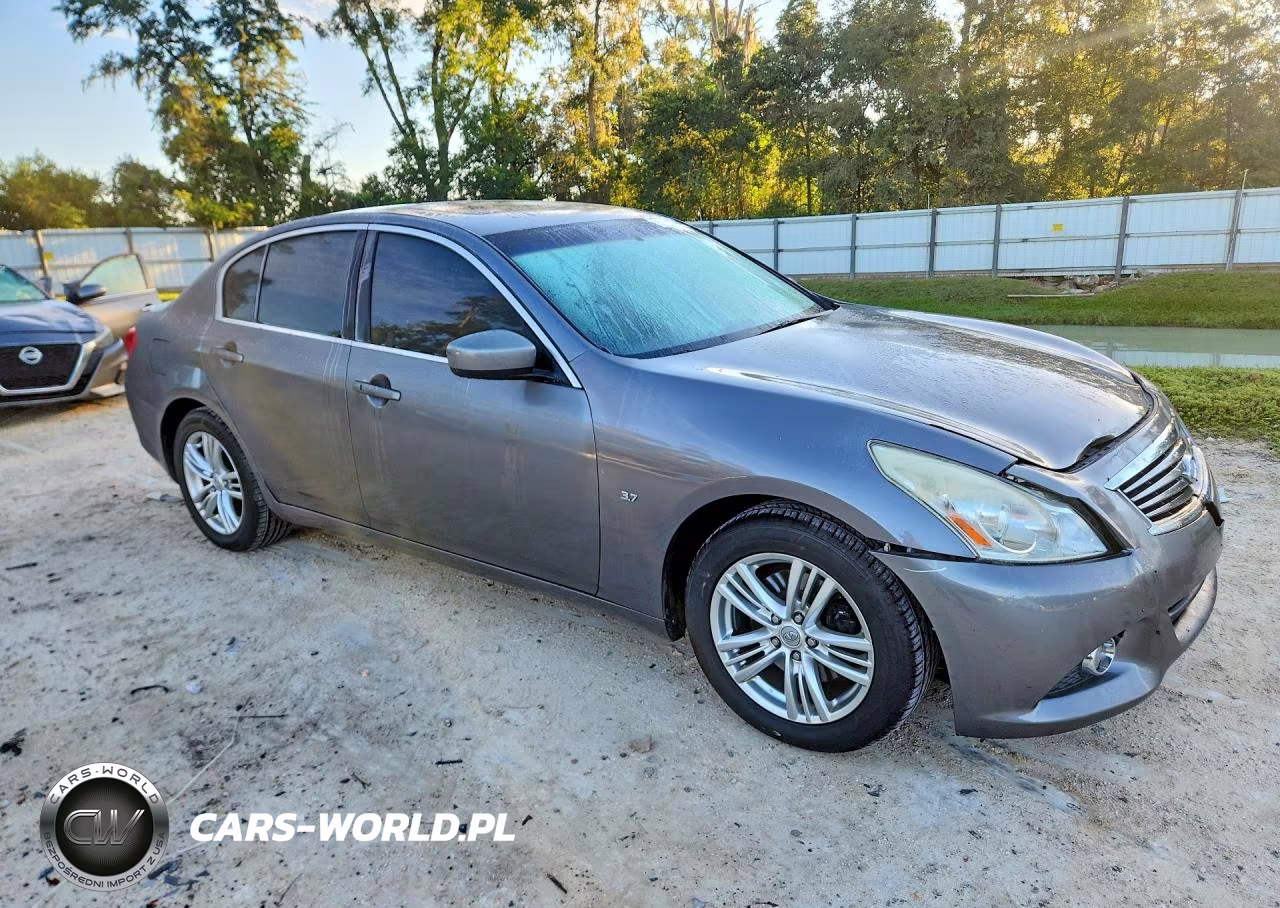 2015 Infiniti Q40 Base VIN:JN1CV6AR5FM520097 - 4