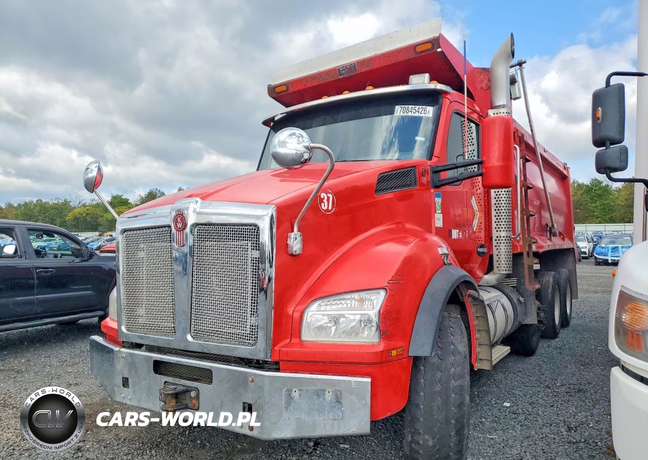 2018 Kenworth T880 Dump Truck