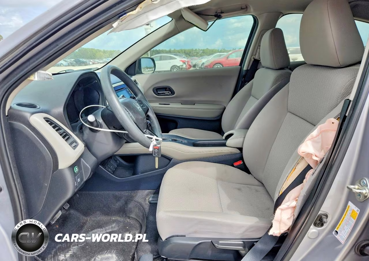 2018 Honda Hr-V Lx VIN:3CZRU5H37JM711629 - 7