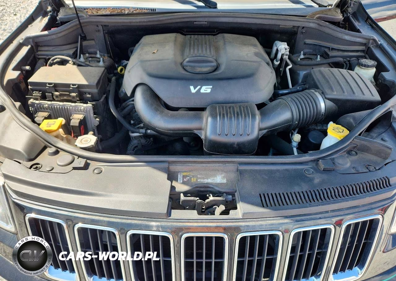 2015 Jeep Grand Cherokee Laredo VIN:1C4RJFAG9FC155186 - 12