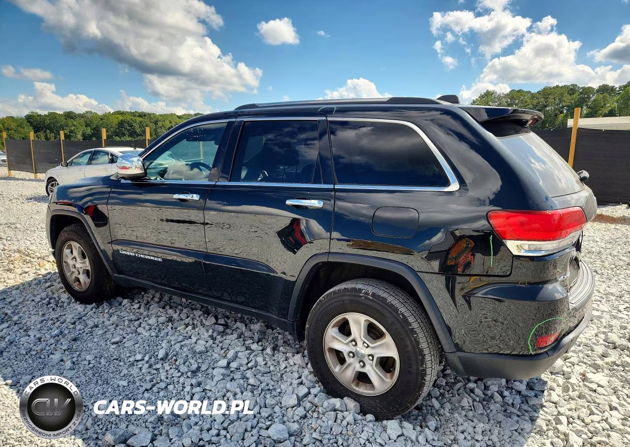 2015 Jeep Grand Cherokee Laredo VIN:1C4RJFAG9FC155186 - 2