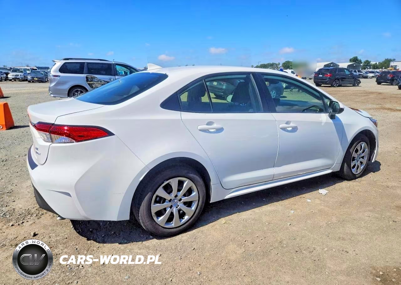 2026 Toyota Corolla Hybrid Le VIN:JTDBCMFE9T3137449 - 3