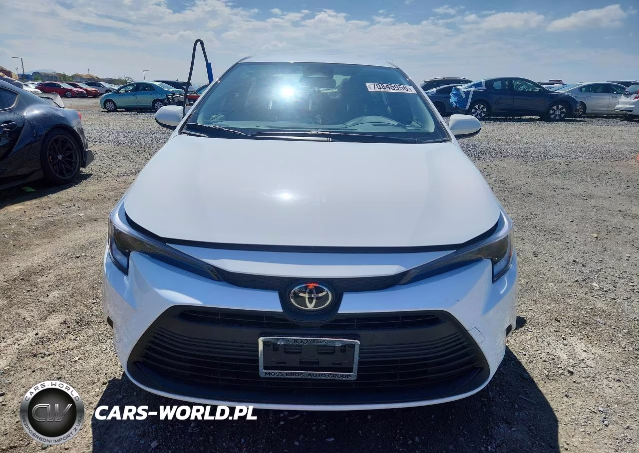 2026 Toyota Corolla Hybrid Le VIN:JTDBCMFE9T3137449 - 5