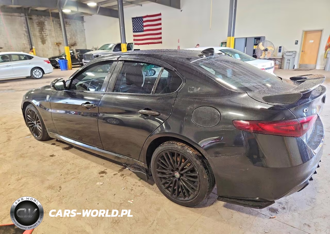 2017 Alfa Romeo Giulia Ti Q4 VIN:ZARFAEEN5H7534905 - 2