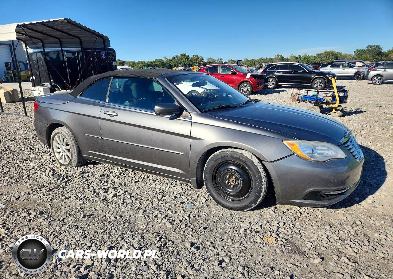 2012 Chrysler 200 Touring VIN:1C3BCBEG1CN281481 - 4