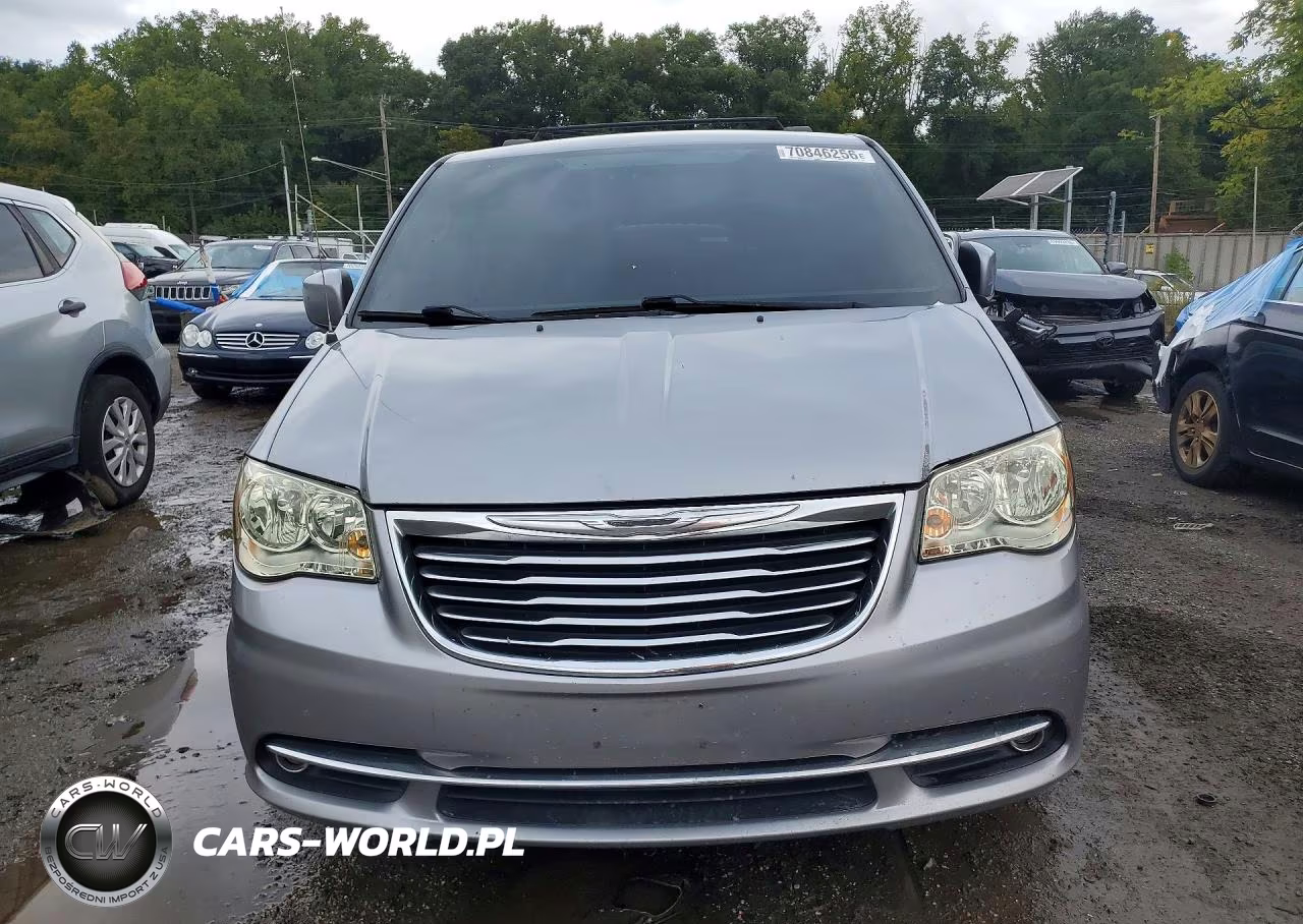 2013 Chrysler Town & Country Touring VIN:2C4RC1BG5DR692492 - 5