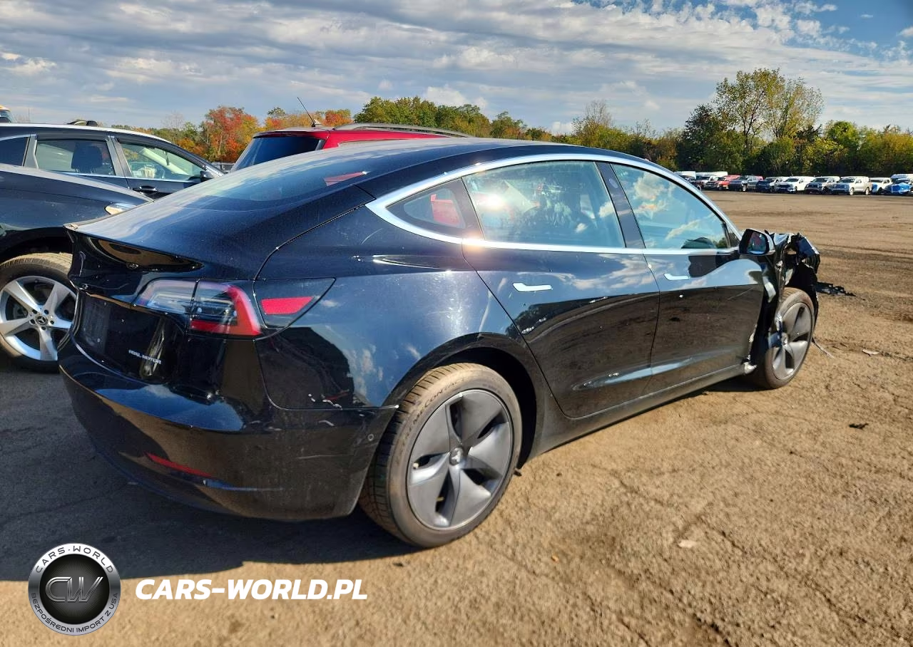 2018 Tesla Model 3 VIN:5YJ3E1EB6JF068160 - 3