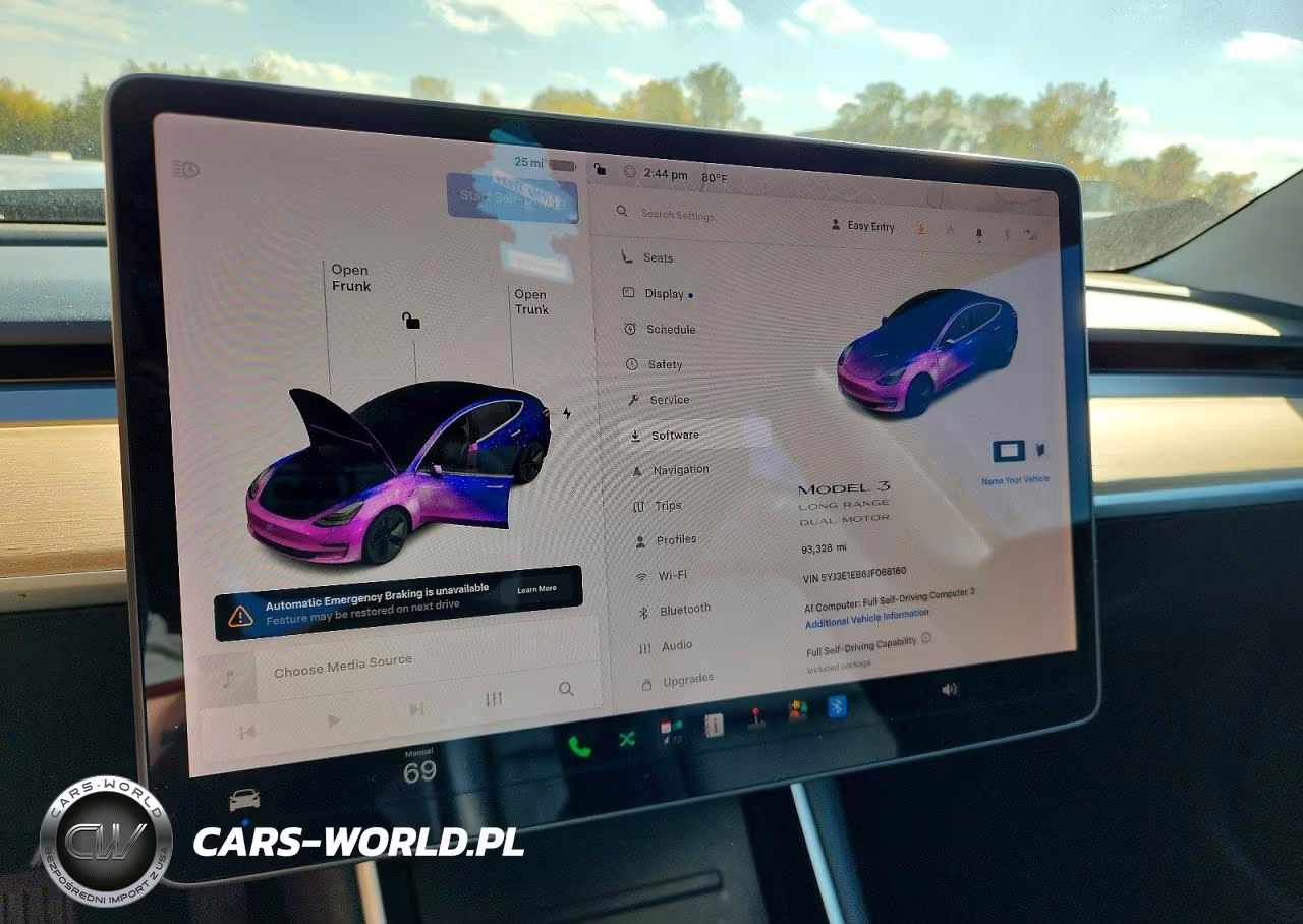 2018 Tesla Model 3 VIN:5YJ3E1EB6JF068160 - 9