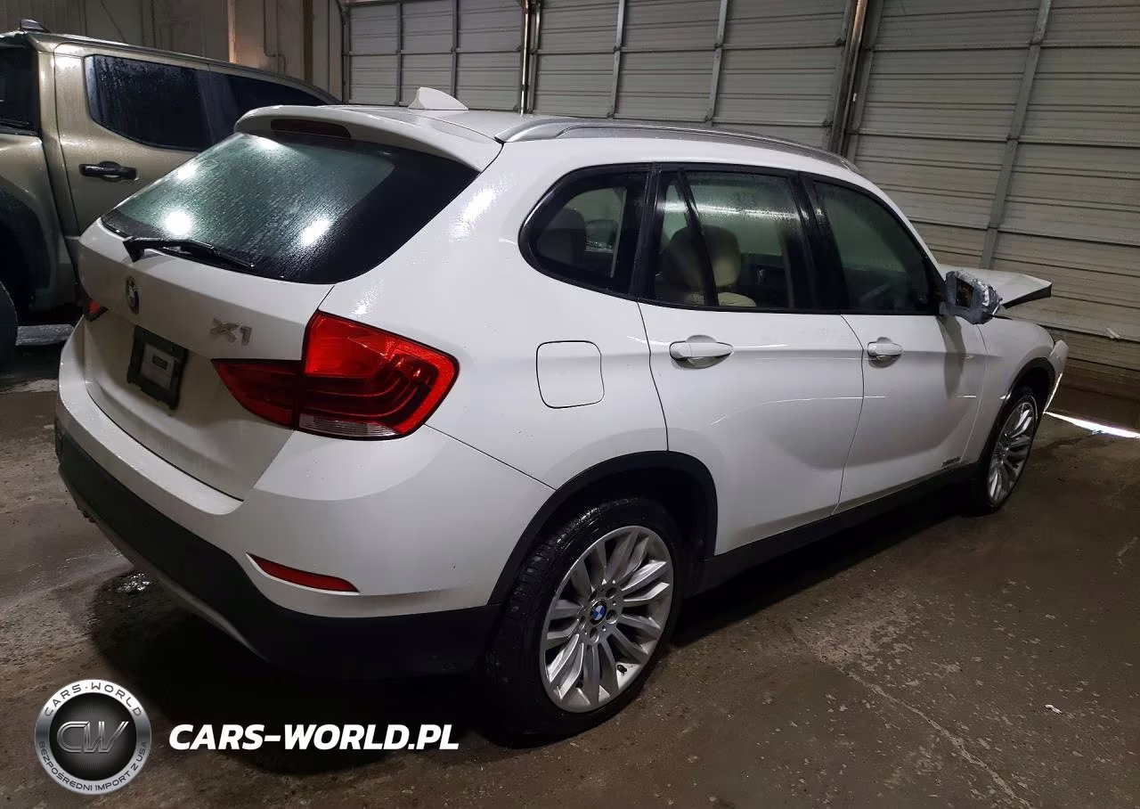 2015 BMW X1 xDrive28I VIN:WBAVL1C58FVY26341 - 3