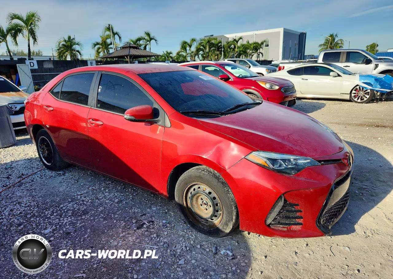 2017 Toyota Corolla Se VIN:5YFBURHE8HP599362 - 4