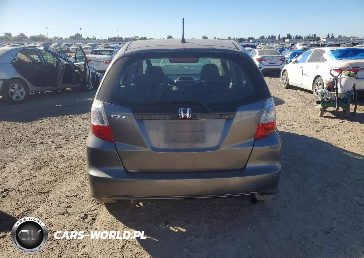 2012 Honda Fit VIN:JHMGE8H35CC034434 - 6