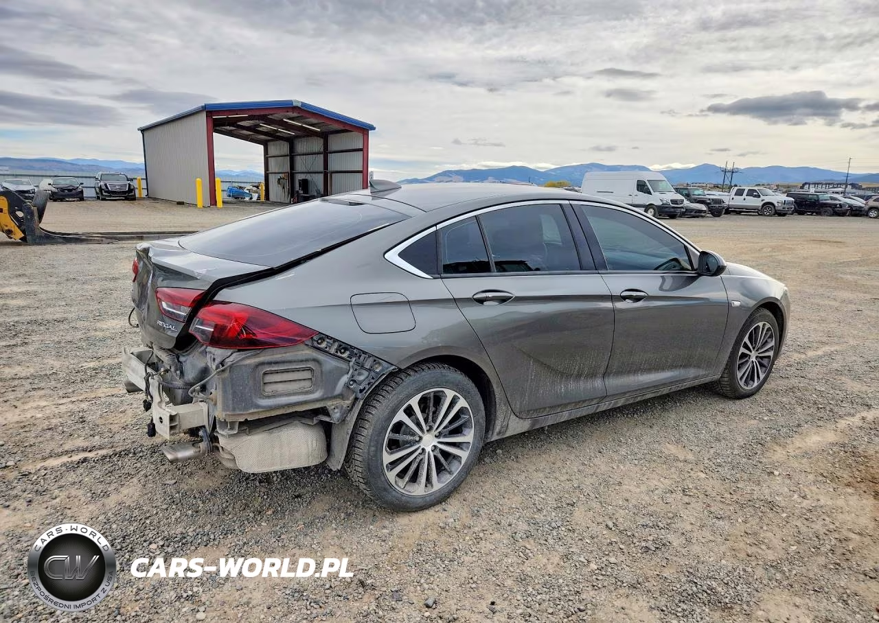 2018 Buick Regal Preferred Ii VIN:W04GM6SX7J1119962 - 3