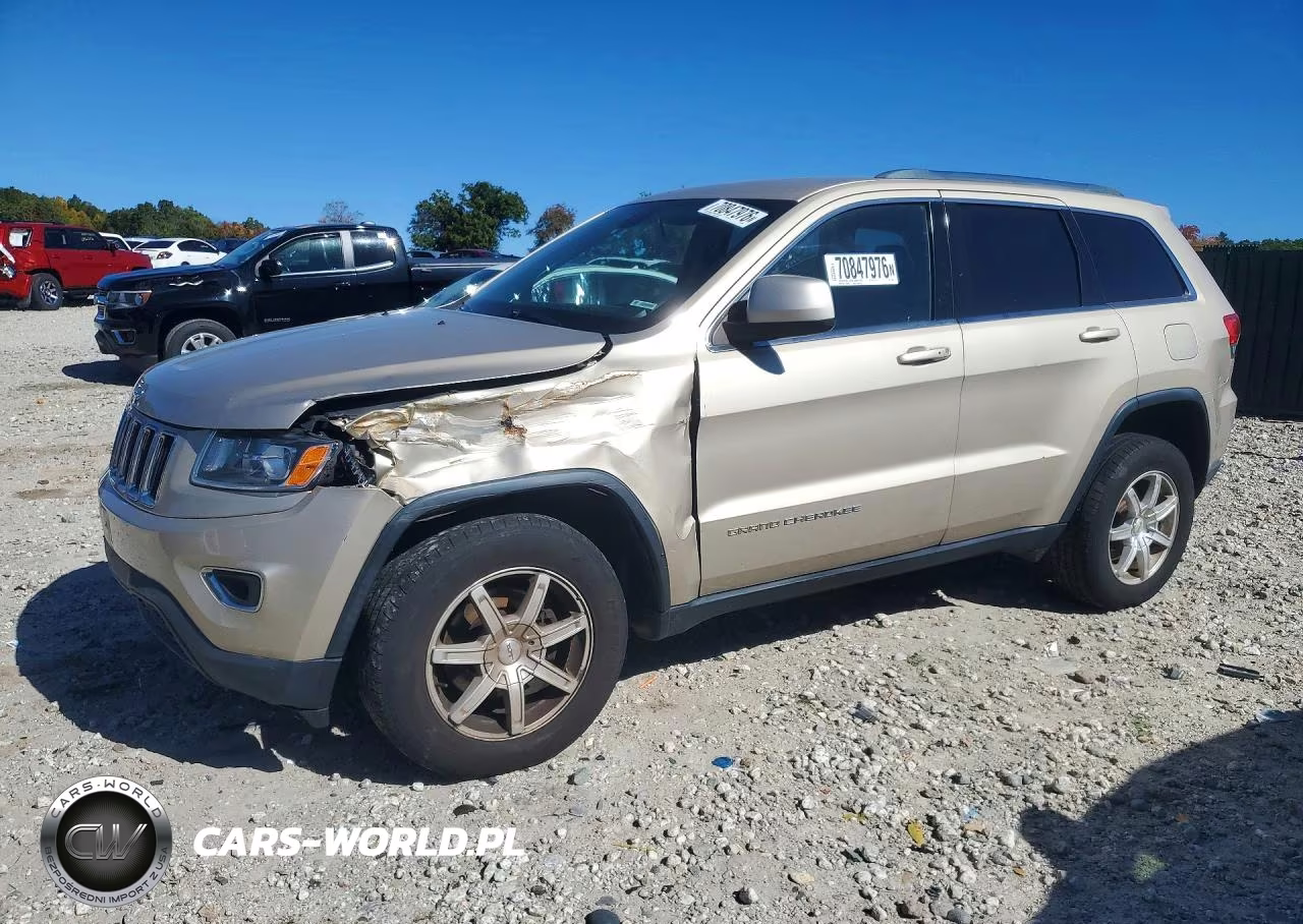 2015 Jeep Grand Cherokee Laredo VIN:1C4RJFAG5FC133802 - 1