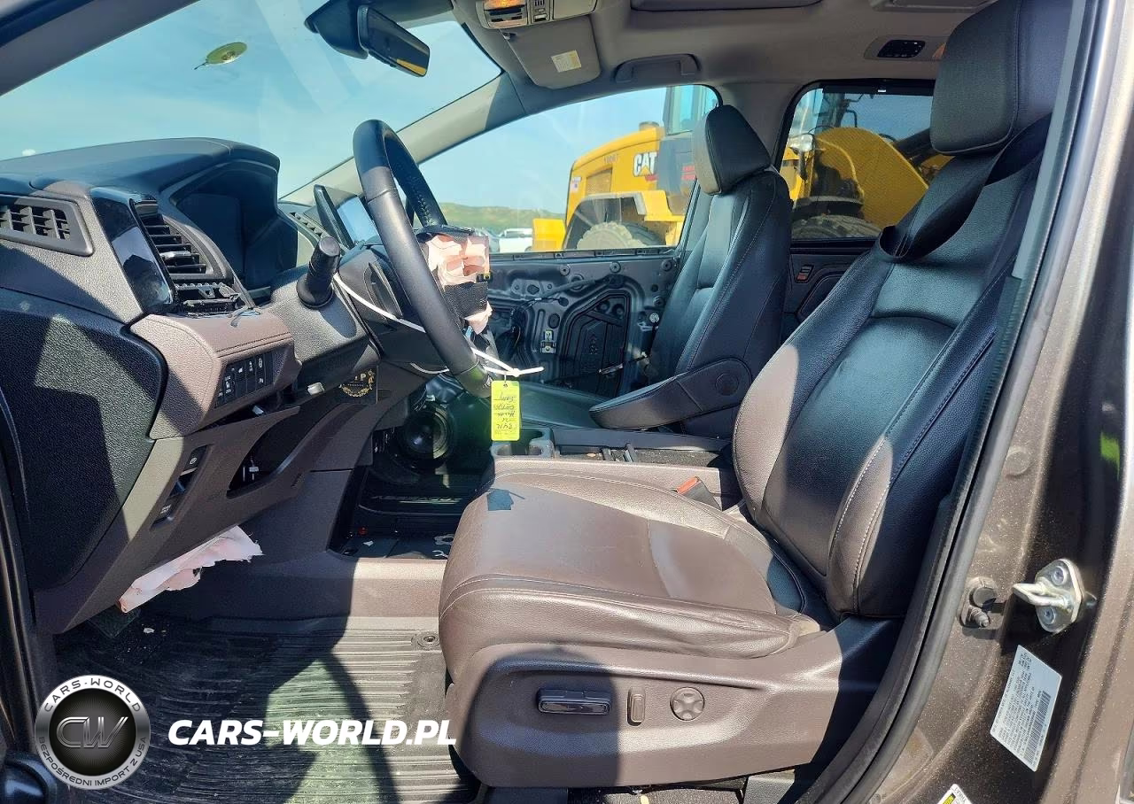 2021 Honda Odyssey Touring VIN:5FNRL6H86MB006680 - 7