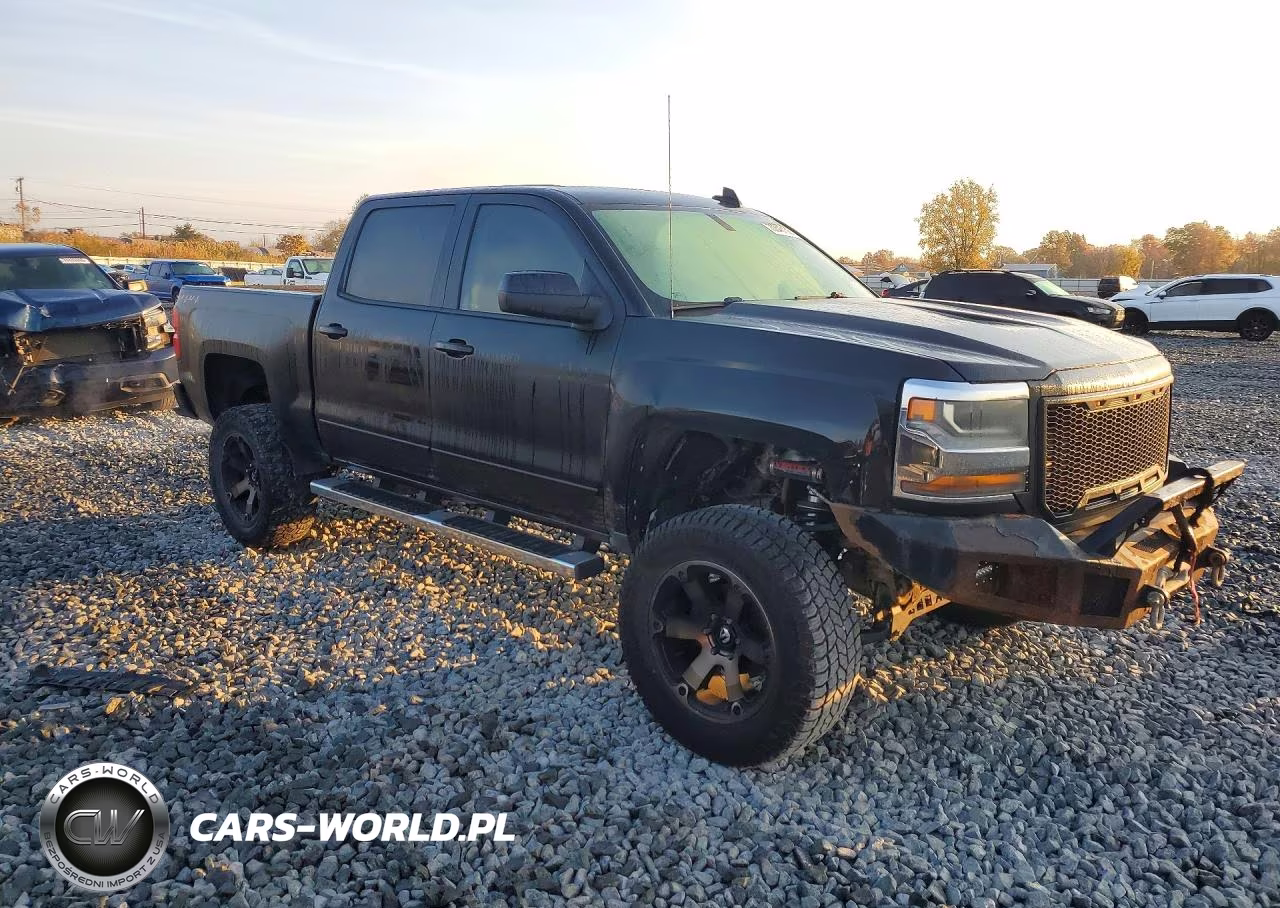 2018 Chevrolet Silverado K1500 Lt VIN:3GCUKREC2JG187967 - 4
