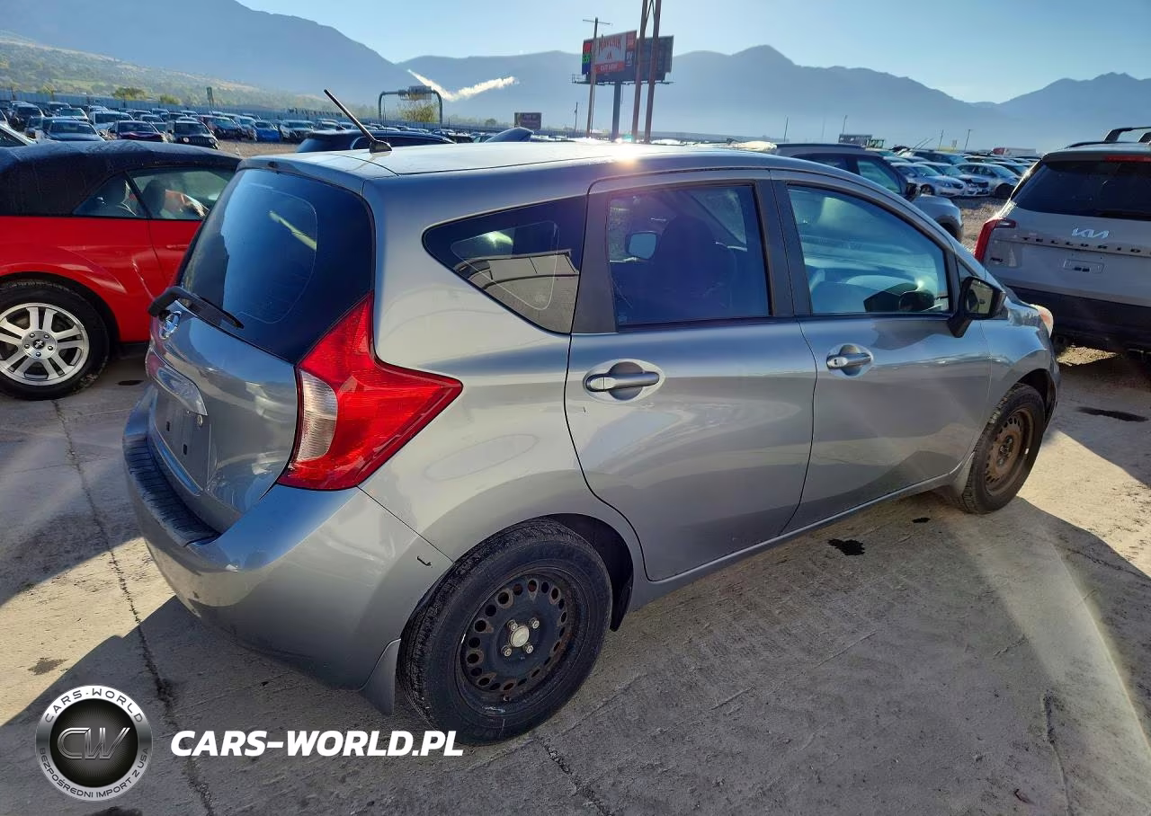 2015 Nissan Versa Note S VIN:3N1CE2CP5FL377389 - 3