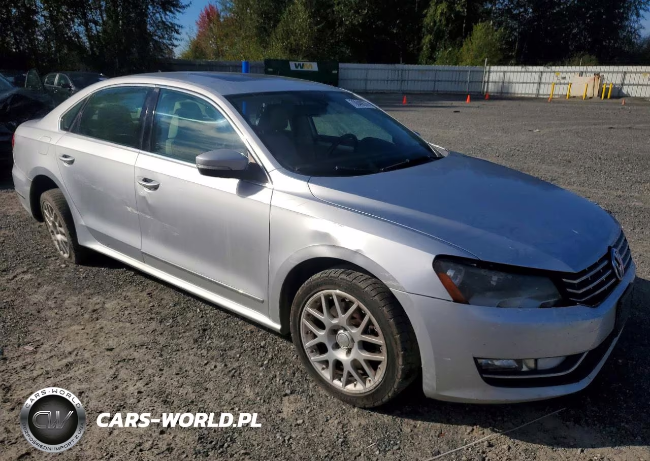 2013 Volkswagen Passat Se VIN:1VWBN7A32DC043011 - 4