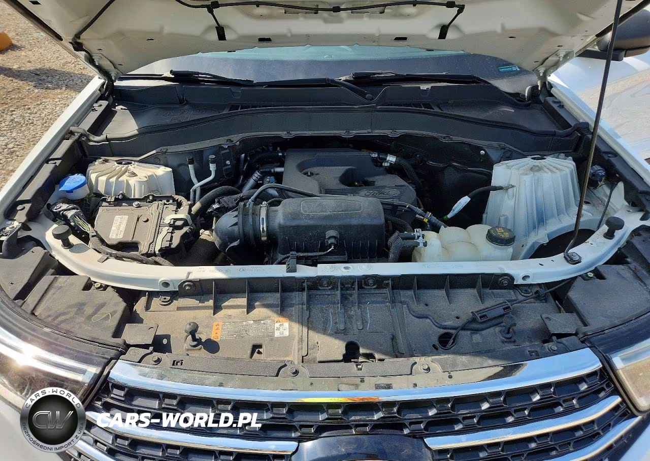 2020 Ford Explorer Xlt VIN:1FMSK8DHXLGC26104 - 12
