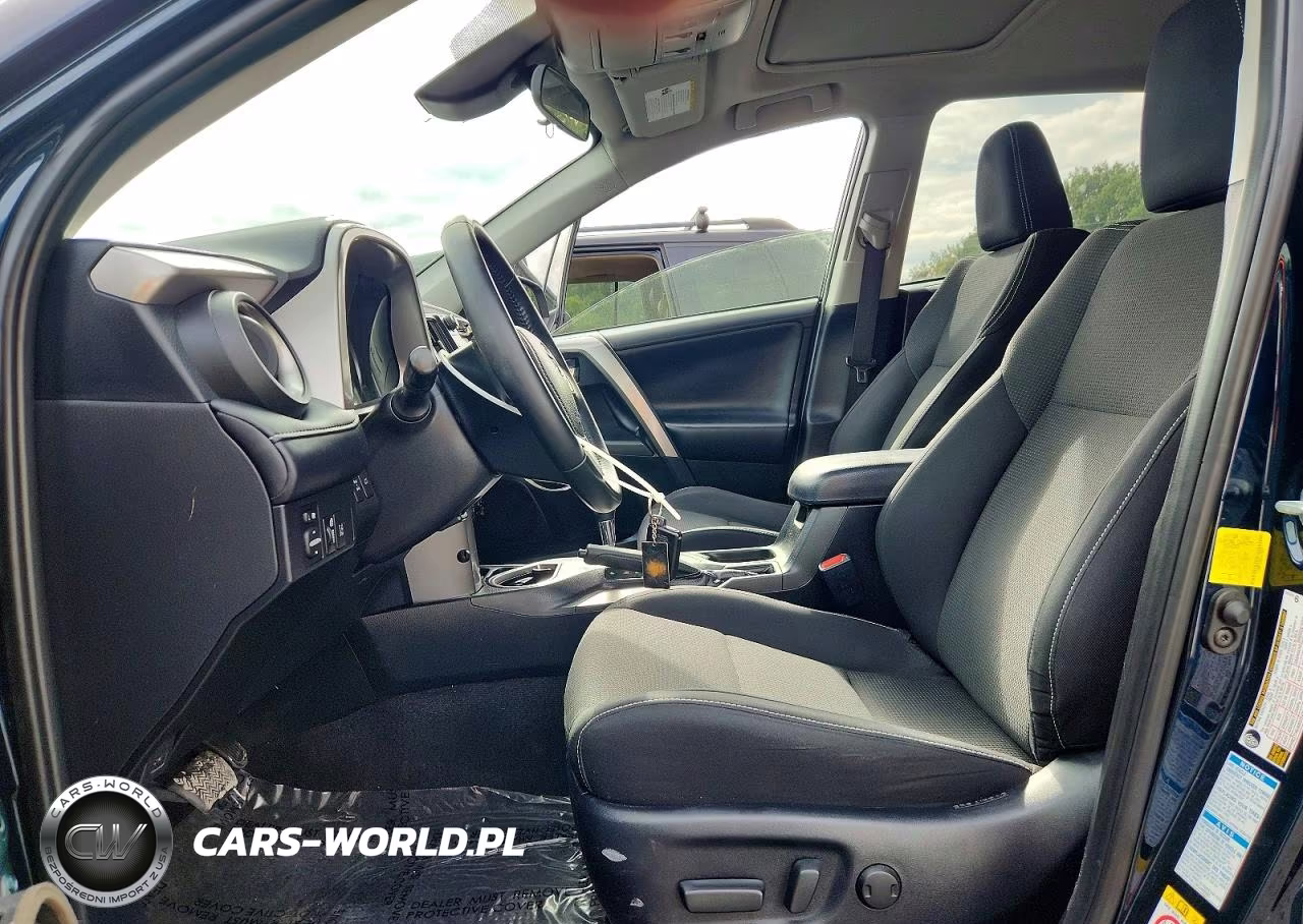 2018 Toyota Rav4 Xle VIN:JTMRFREV8JJ176482 - 7
