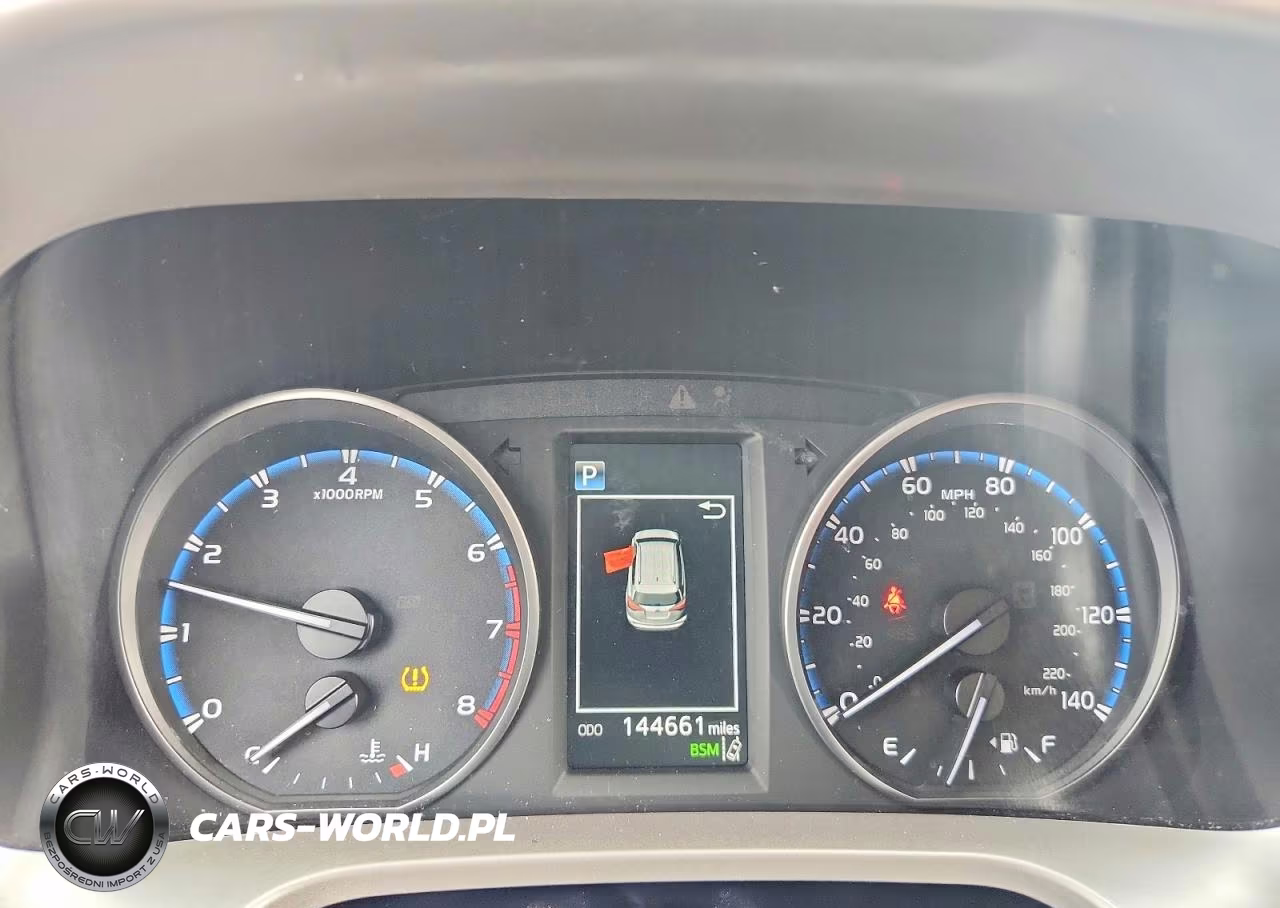 2018 Toyota Rav4 Xle VIN:JTMRFREV8JJ176482 - 9