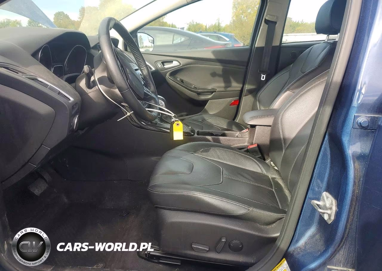 2018 Ford Focus Titanium VIN:1FADP3J25JL209982 - 7