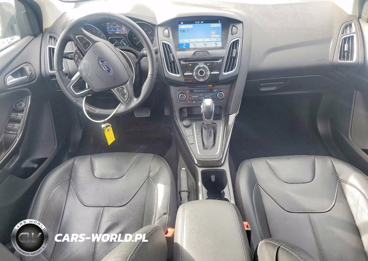 2018 Ford Focus Titanium VIN:1FADP3J25JL209982 - 8
