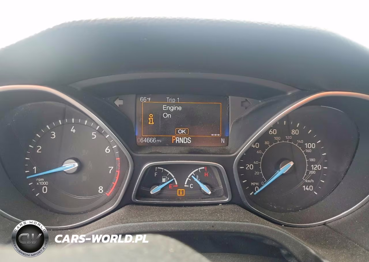 2018 Ford Focus Titanium VIN:1FADP3J25JL209982 - 9