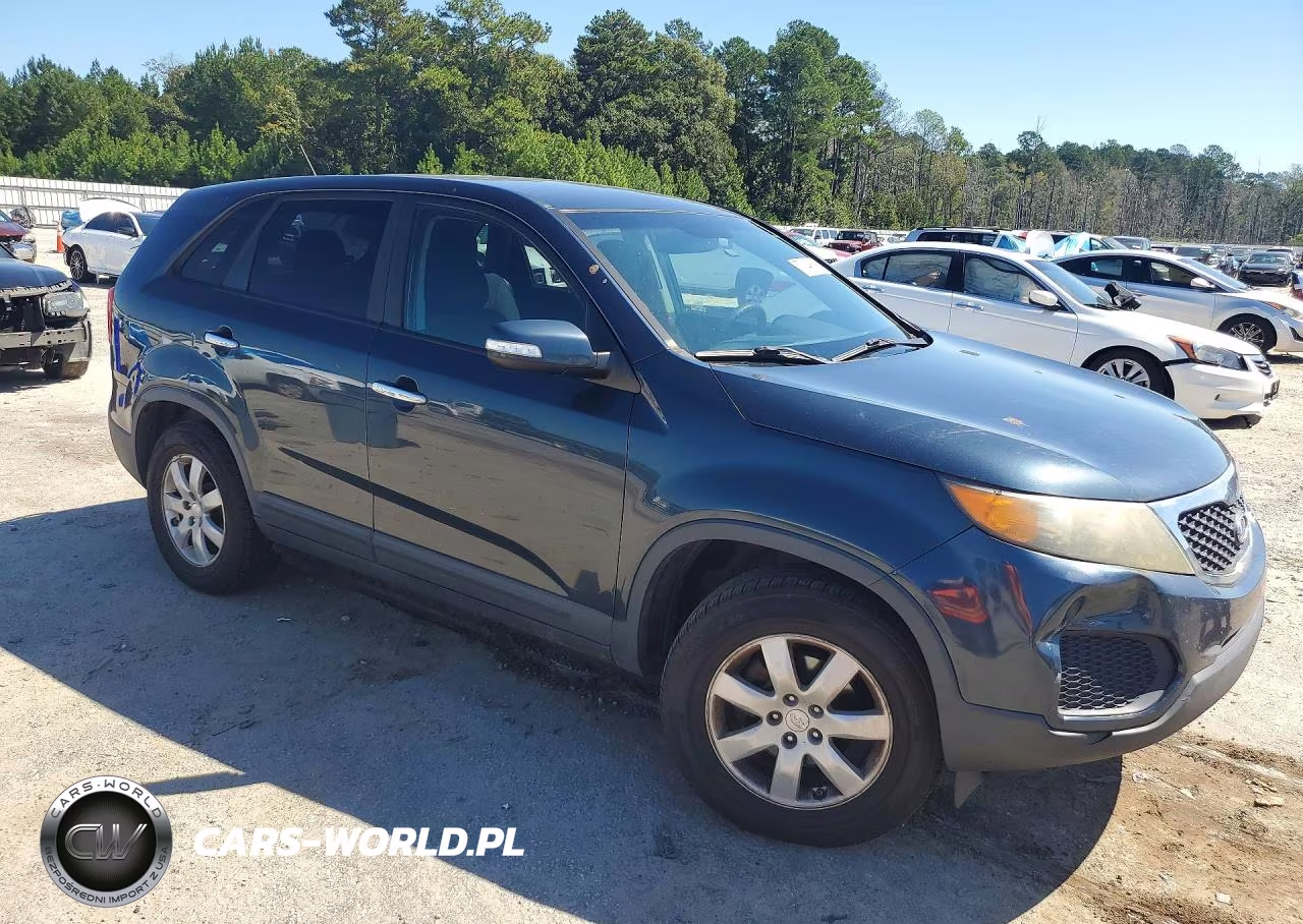 2011 Kia Sorento Lx VIN:5XYKT3A14BG107087 - 4
