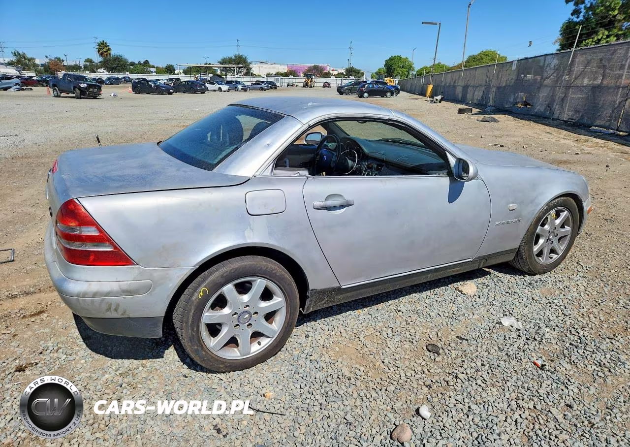 1999 Mercedes-Benz Slk 230 Kompressor VIN:WDBKK47F1XF134946 - 3