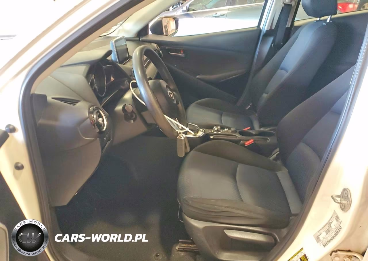 2017 Toyota Yaris Ia Base VIN:3MYDLBYV3HY163717 - 7