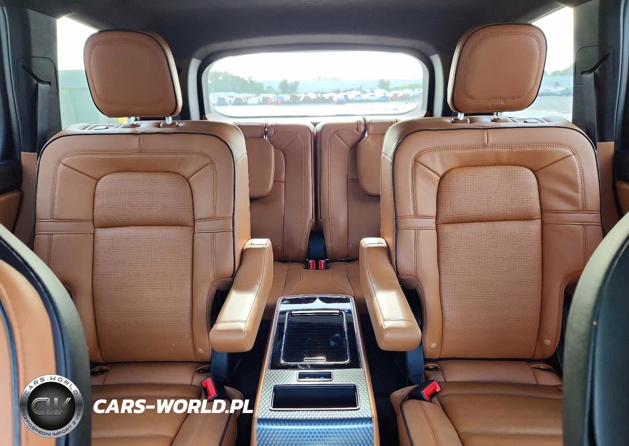 2022 Lincoln Aviator Black Label Grand Touring VIN:5LMYJ9YY8NNL01634 - 10