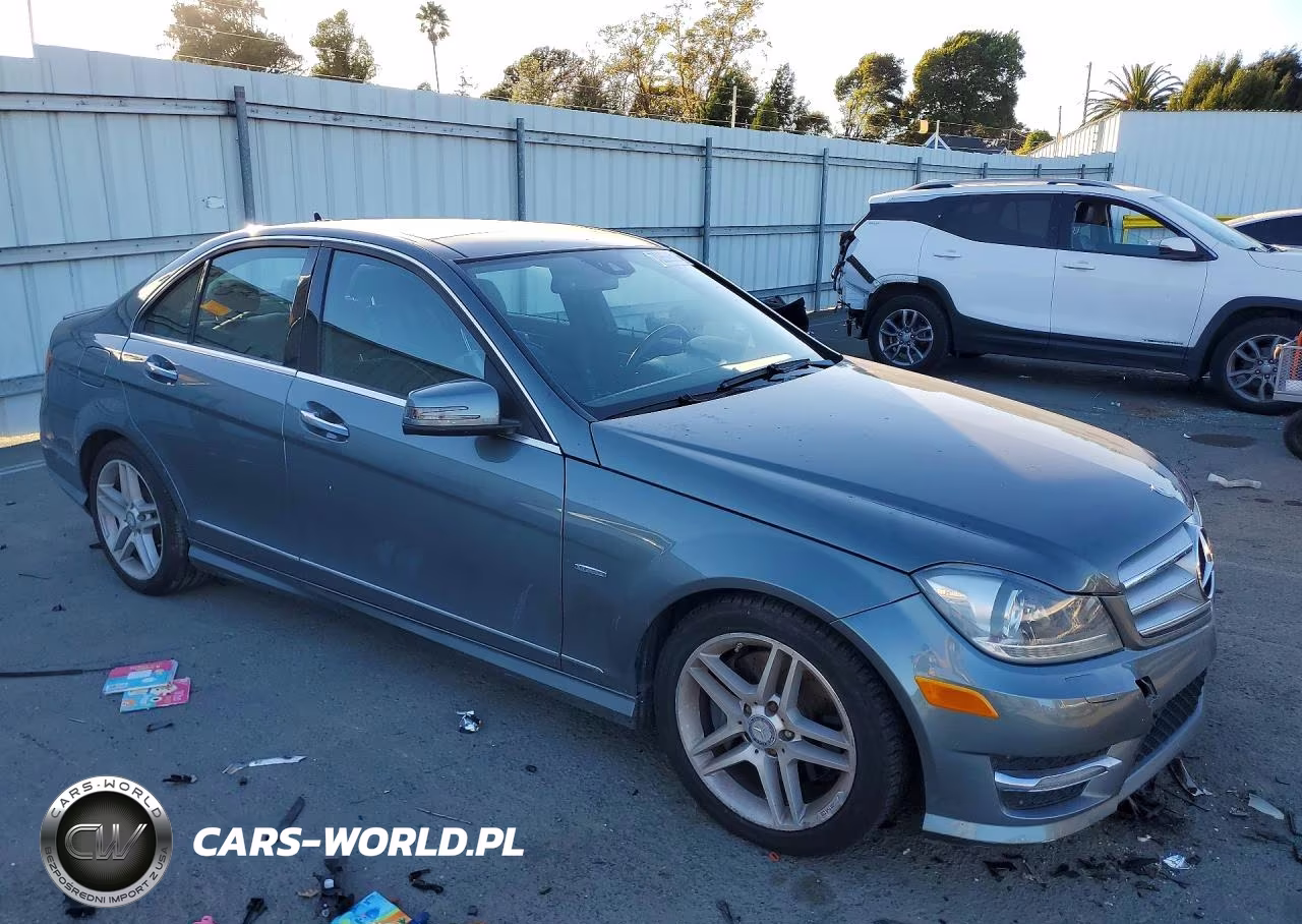 2012 Mercedes-Benz C 350 VIN:WDDGF5HB4CR222448 - 4