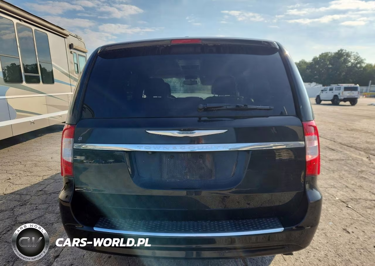 2015 Chrysler Town & Country Touring L VIN:2C4RC1CG1FR645980 - 6