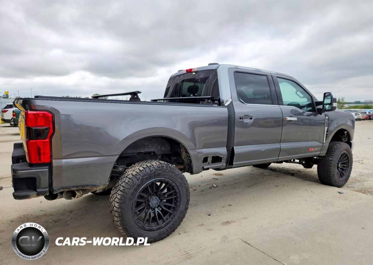 2023 Ford F250 Super Duty VIN:1FT8W2BM1PED61358 - 3