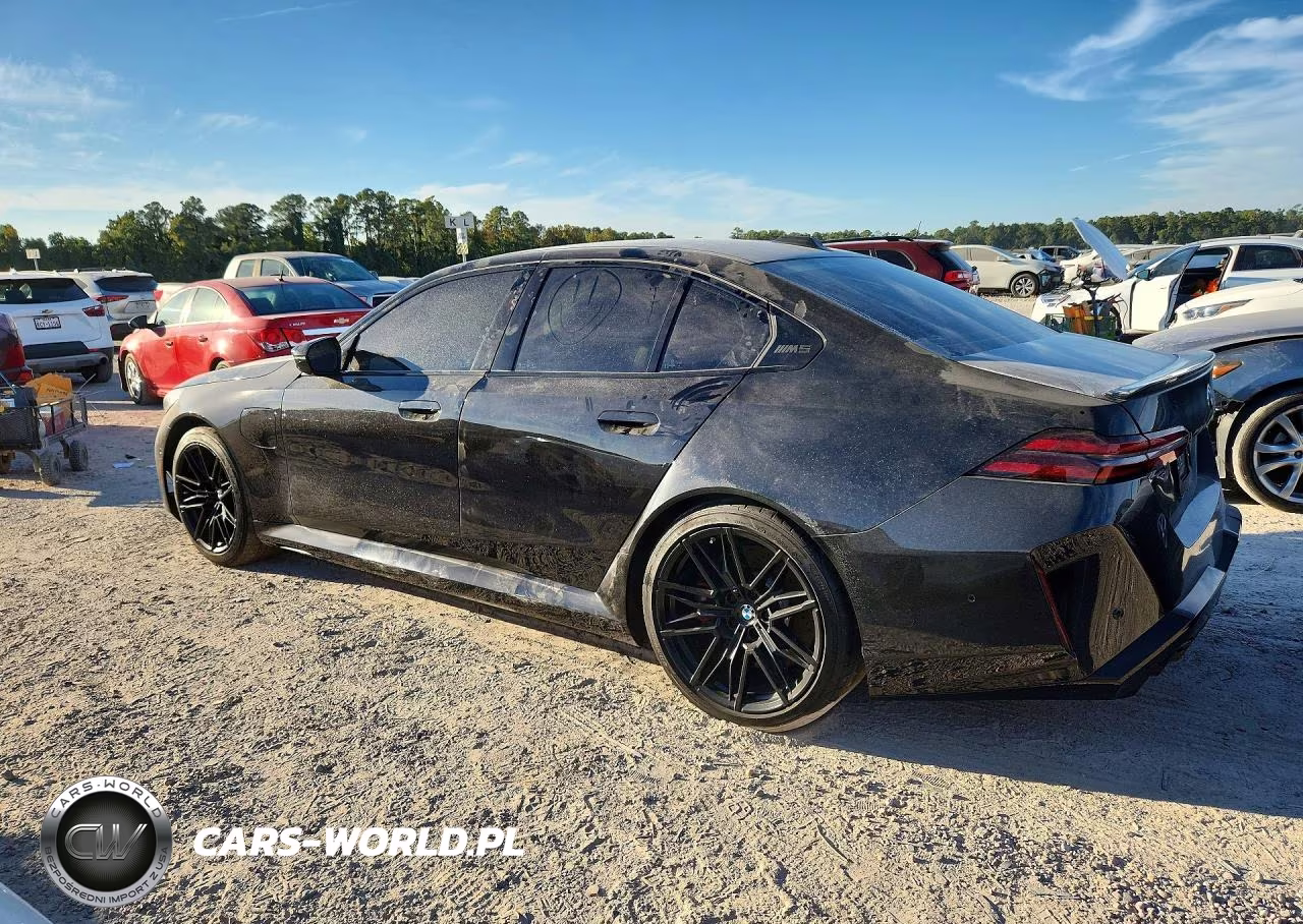 2025 BMW M5 VIN:WBS83FK00SCT14543 - 2